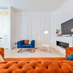 Center 2 Bedroom Escape アパート *