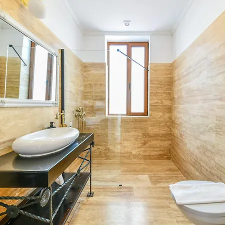 דירה Center 2 Bedroom Escape *