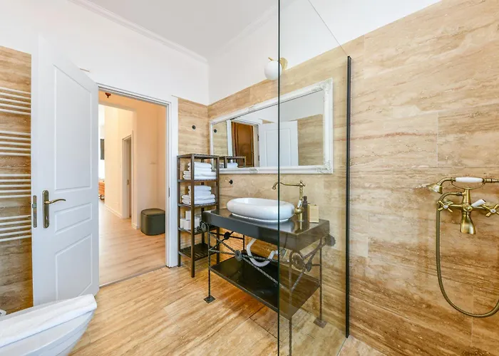 アパート Center 2 Bedroom Escape *